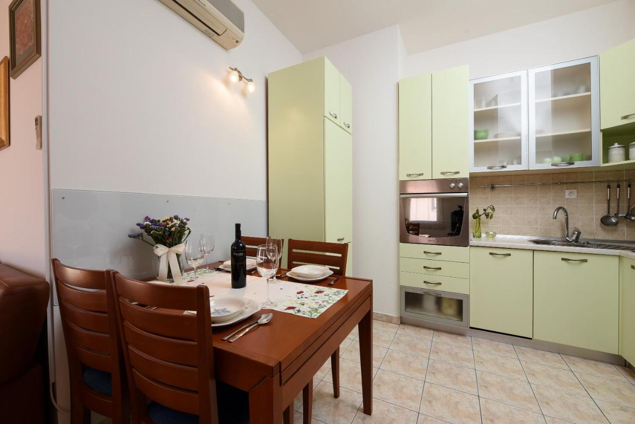 Lola Maria 2 Apartment Zadar Exterior photo