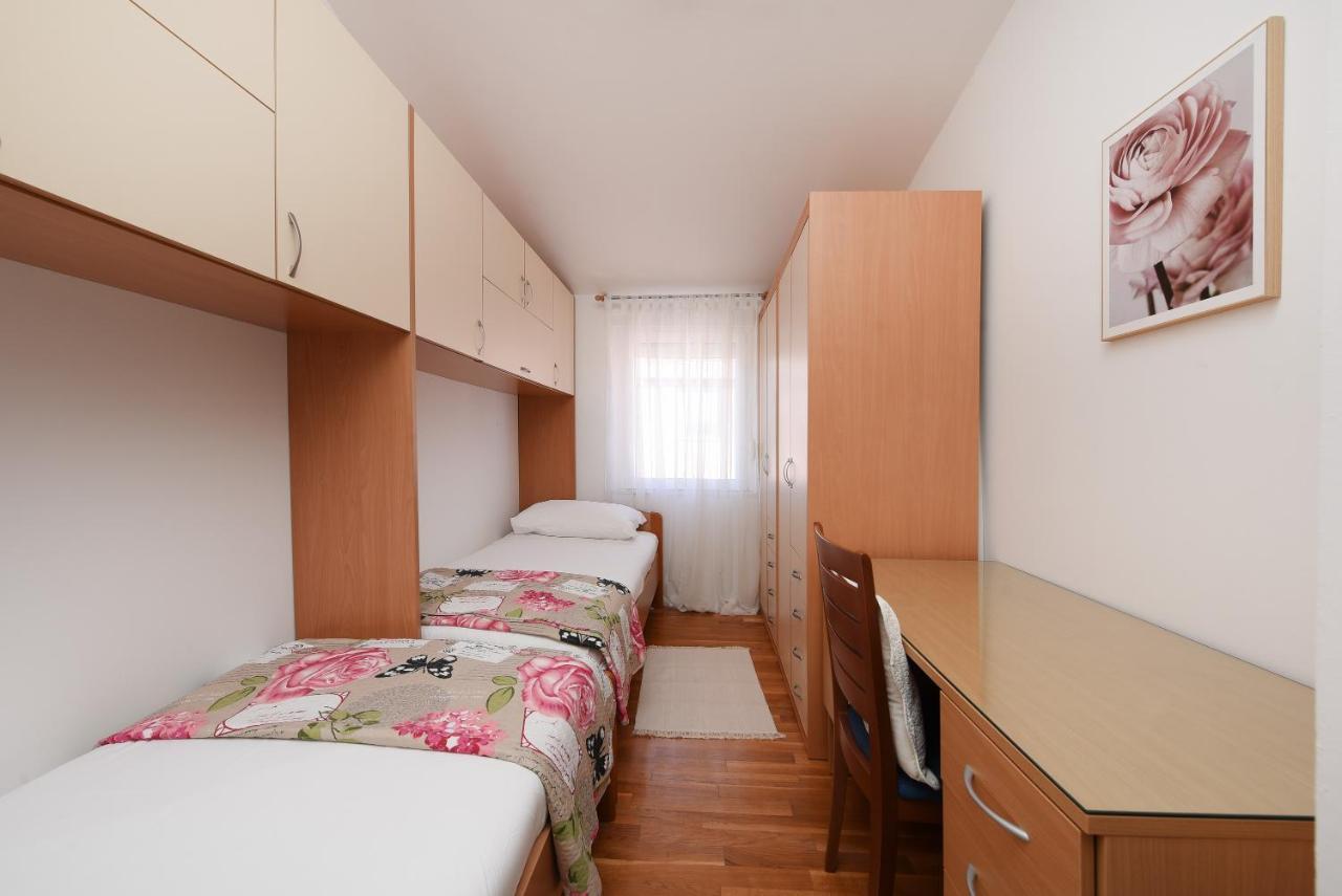 Lola Maria 2 Apartment Zadar Exterior photo